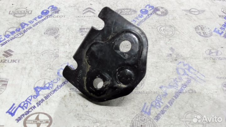 Ответная часть замка двери Ford Focus II 2005-2008