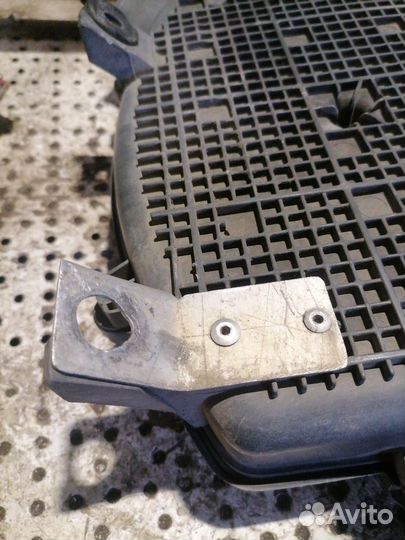 Корпус воздушного фильтра Renault Symbol с 1999-20