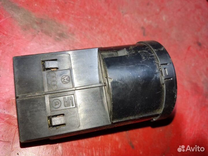 Переключатель света фар Volkswagen Passat B5 седан