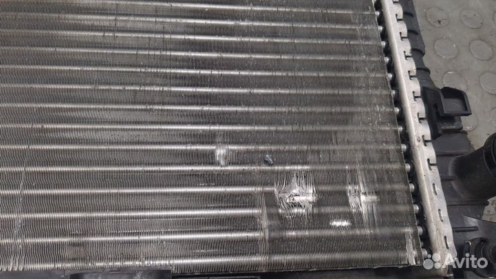 Радиатор охлаждения двигателя Audi A4 (B8)