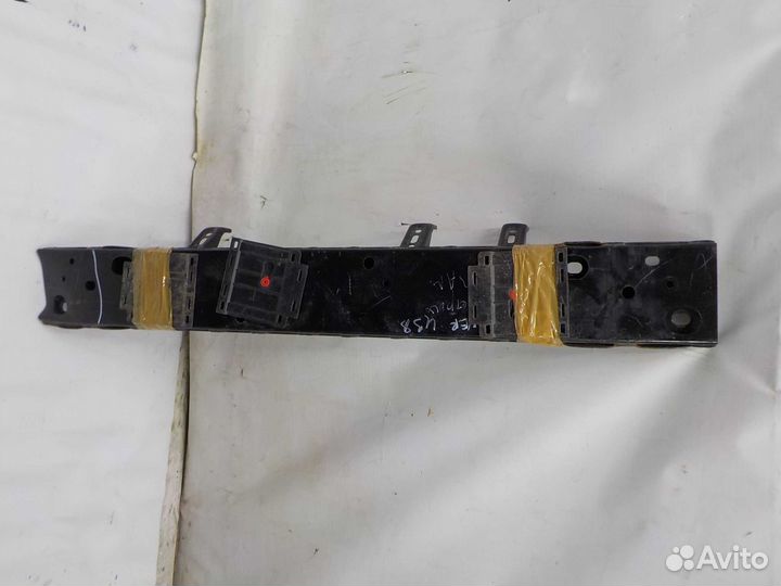 Усилитель бампера toyota fortuner