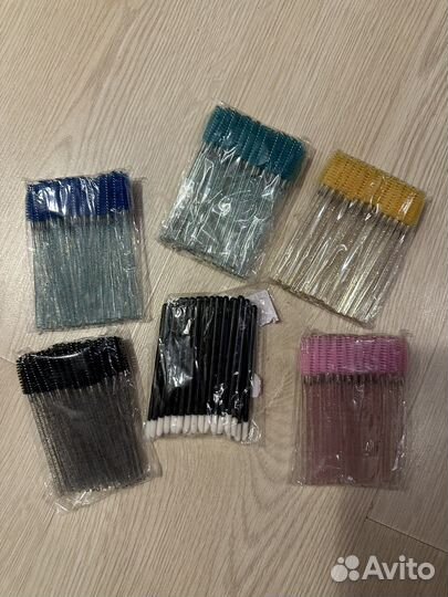 Щеточки для ресниц