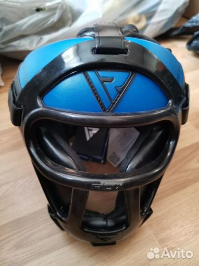 Боксерский шлем со съемной маской и без маски