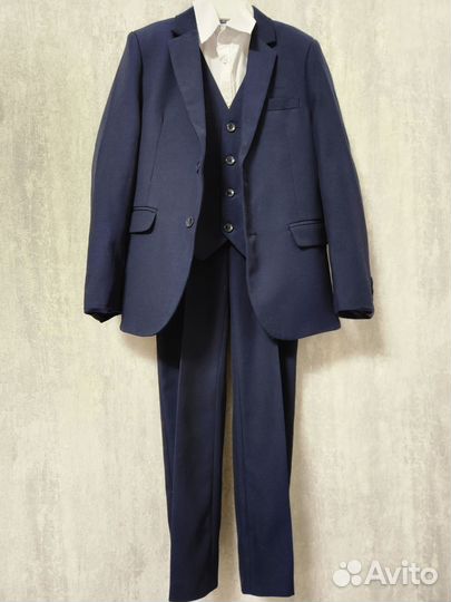 Школьный костюм для мальчика 134-140