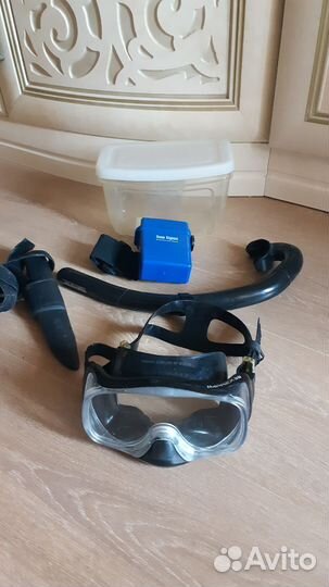Маска и трубка для плавания