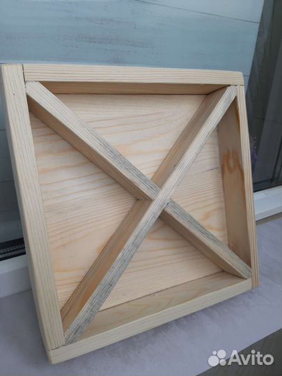 Деревянная коробка для подарка