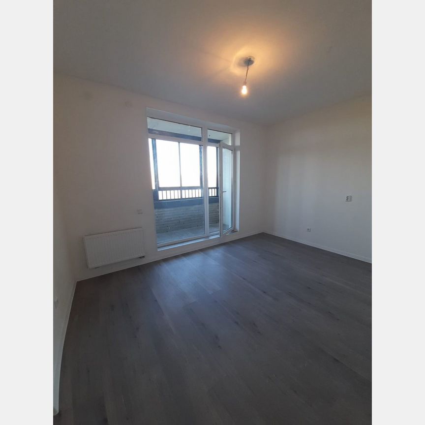 2-к. квартира, 58,4 м², 2/21 эт.