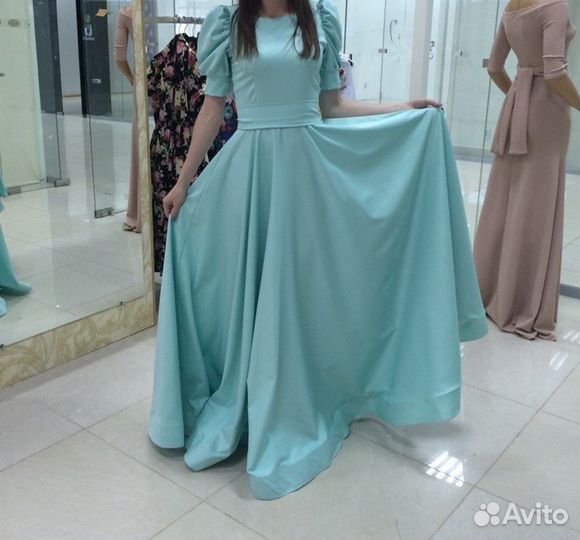 Вечернее платье