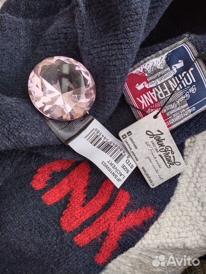 Абсолютно новый шарф 