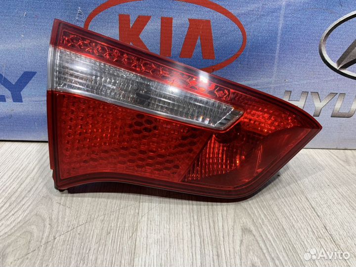 Фонарь задний Kia RIO 3 Лев