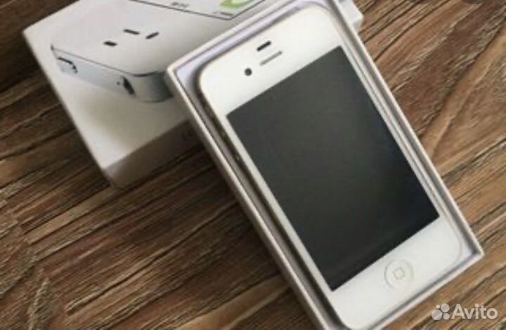 iPhone 4S, 8 ГБ