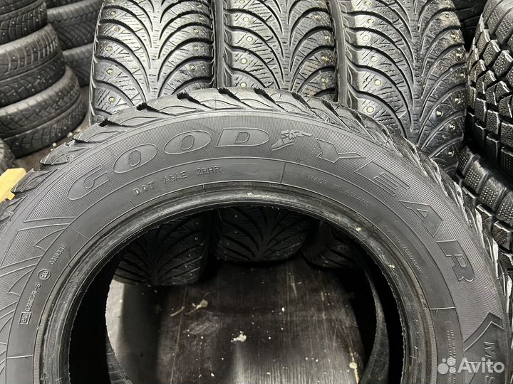 Goodyear UltraGrip Extreme 195/65 R15 91T