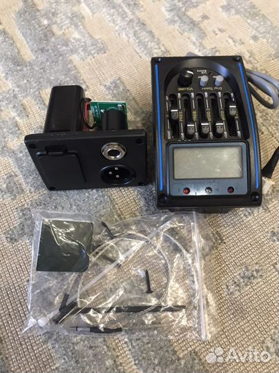 Разное гитарное оборудование