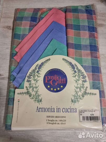 Скатерть и 6 салфеток