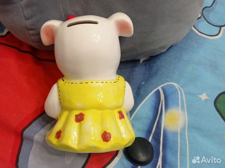 Копилка свинья