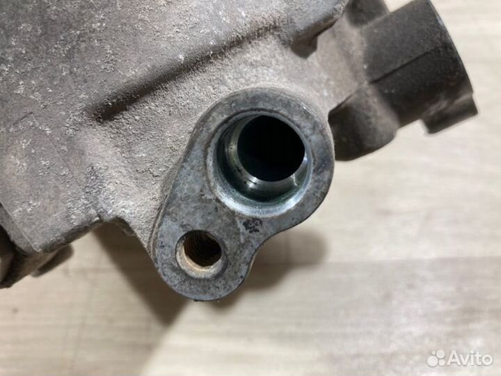 Компрессор кондиционера Nissan Pathfinder R 51