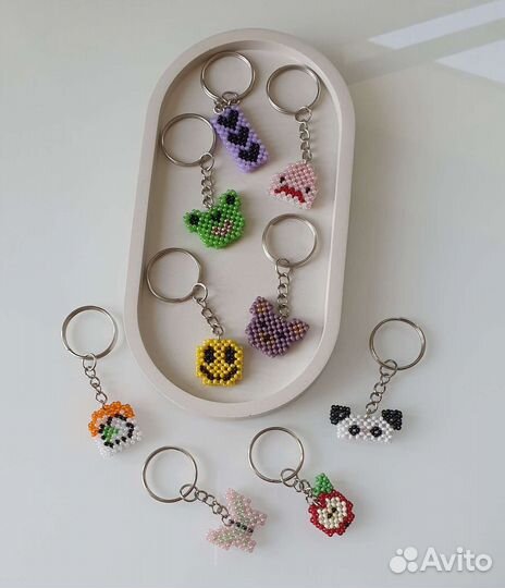 Брелок из бисера хэндмейд