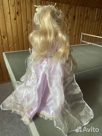 Кукла фарфоровая 30 см