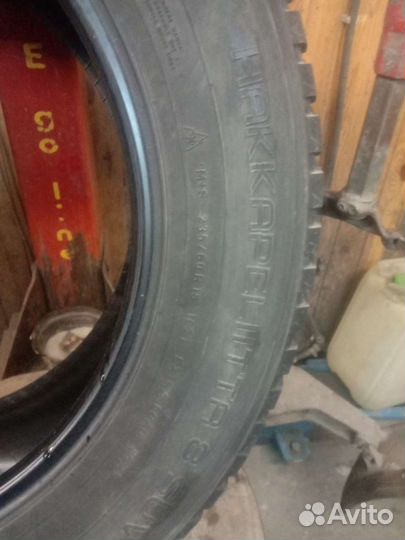 Nokian Tyres Hakkapeliitta 8 SUV 235/60 R18