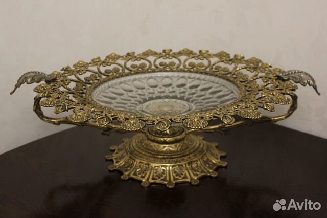 Ваза из иранской бронзы