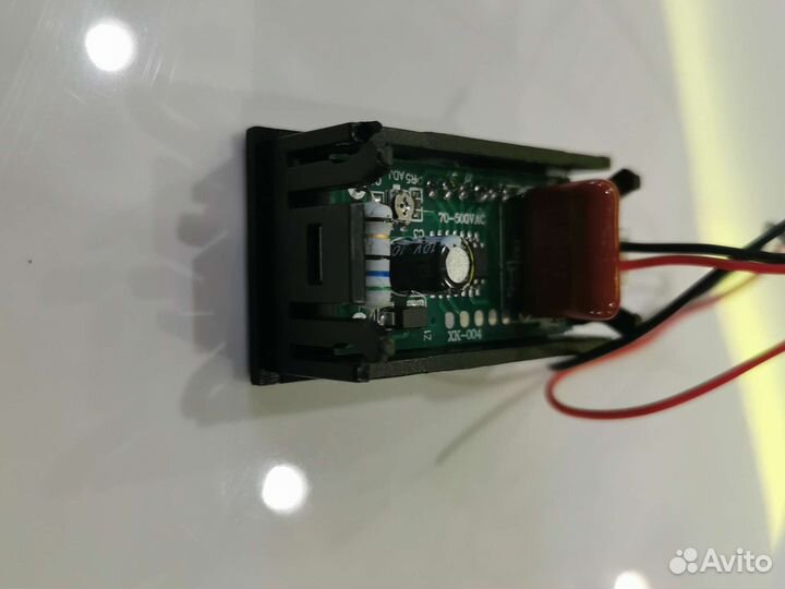 Вольтметр электронный встраиваемый 70-500 в