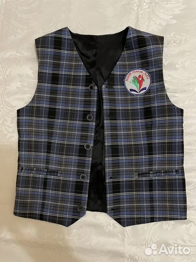 Жилетка школьная на мальчика 34р