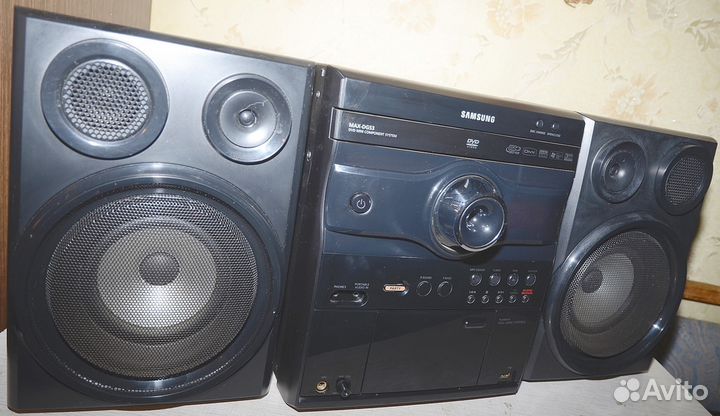 Музыкальный центр