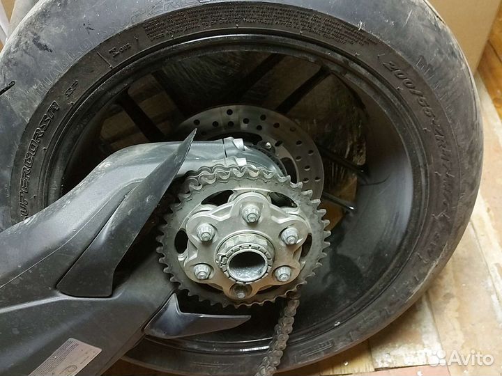 Задний маятник Ducati 1199-1299 panigale 2014год