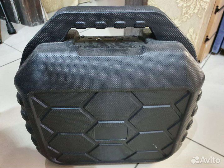 Портативная колонка bluetooth