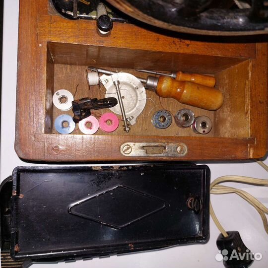 Швейная машинка подольская ножная