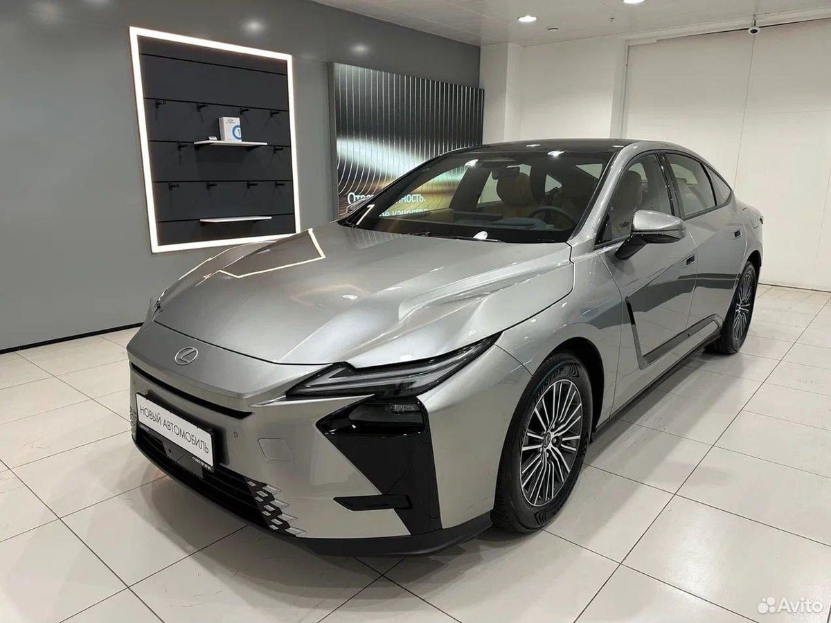 Lexus ES 2.0 CVT, 2026