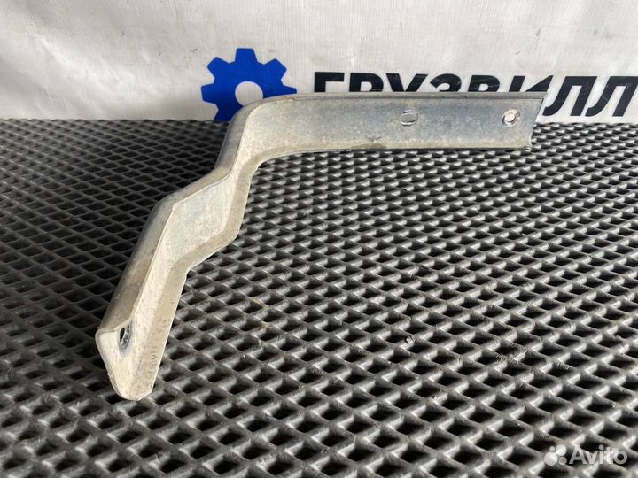 Кронштейн спойлера Volvo FH4 82332718