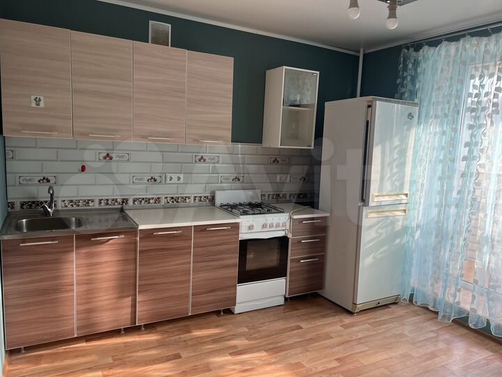 1-к. квартира, 41 м², 8/10 эт.