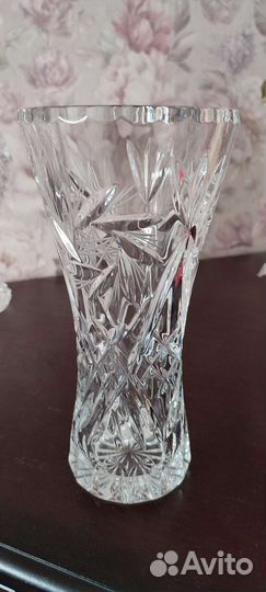 Хрустальная ваза