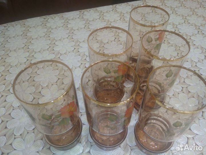 Стаканы цветное стекло с золотой каймой