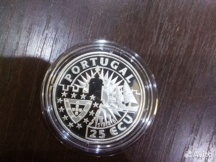 Набор серебряных монет Португалии. Открытия