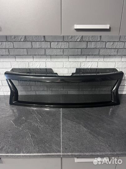 Решетка радиатора renault duster