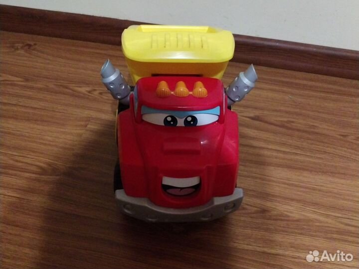 Самосвал Чак