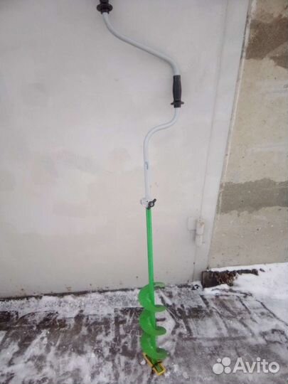 Ледобур для зимней рыбалки