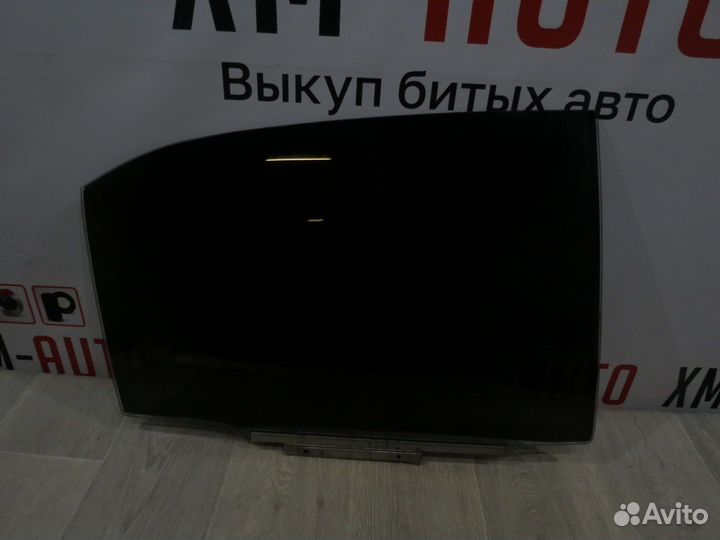 Стекло заднее правое Toyota Camry 40
