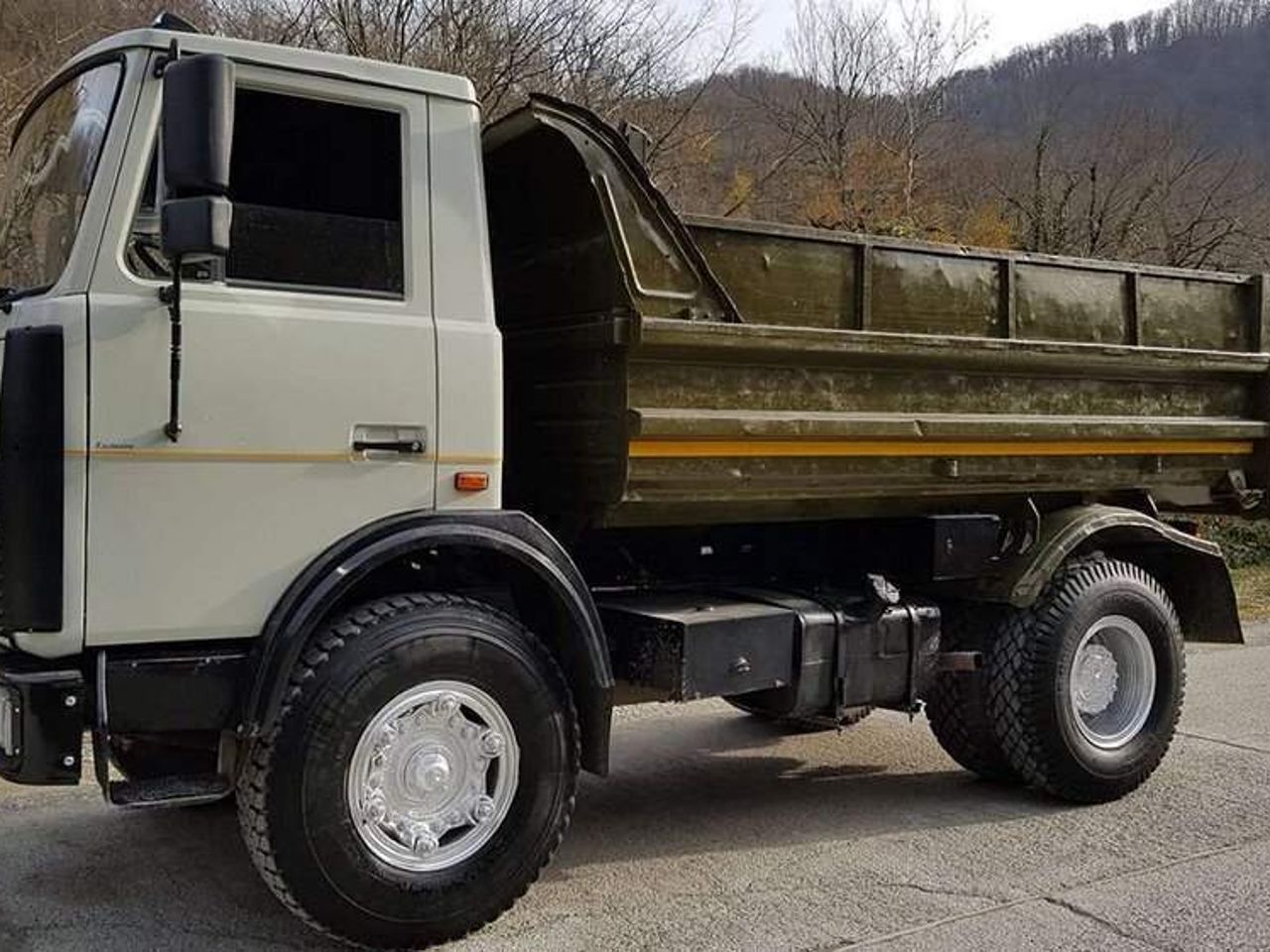 МАЗ 5551