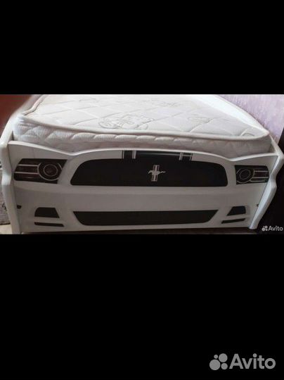 Детская кровать машина с матрасом