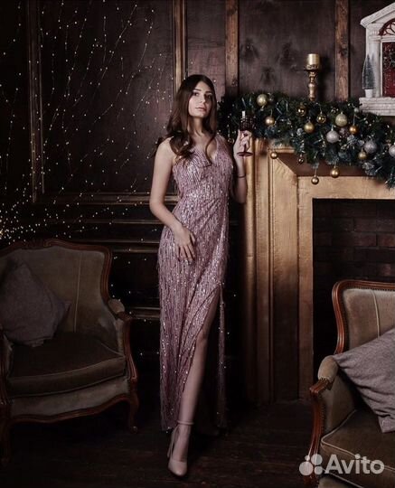 Платье вечернее