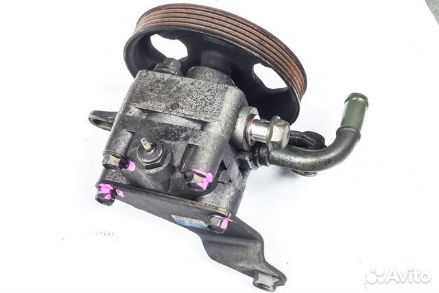 Насос гидроусилителя руля Mazda Familia