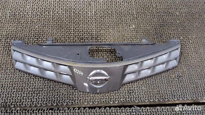 Решетка радиатора Nissan Note E11, 2006