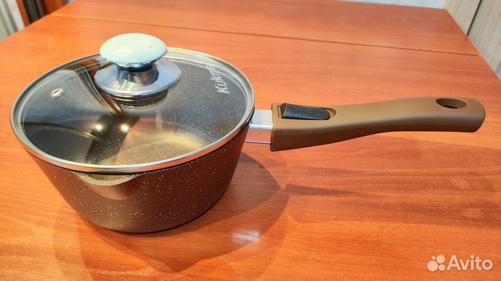 Кастрюля ковш 1,5л. со съёмной ручкой. Новая