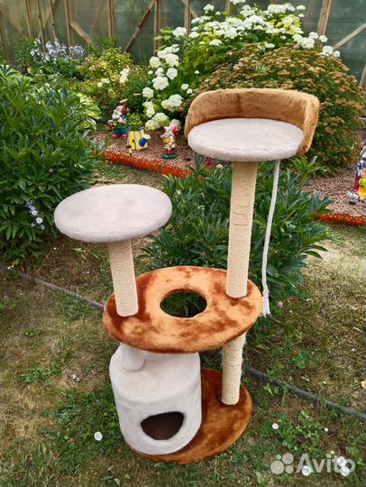 Домик для кошки с когтеточкой
