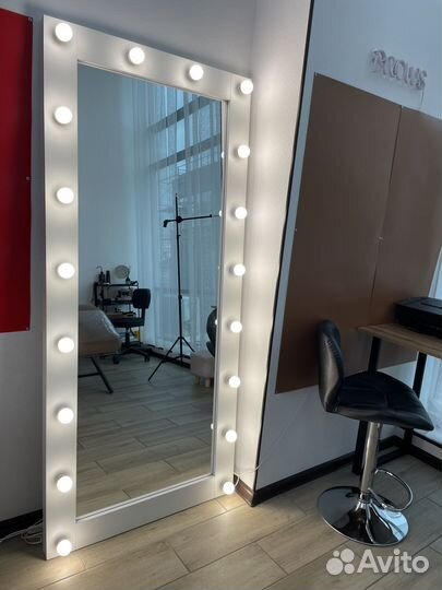 Гримерное зеркало