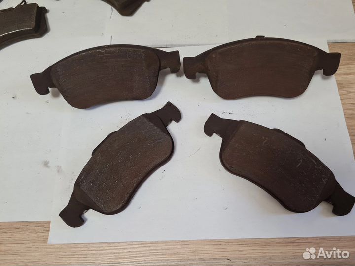 Тормозные колодки Renault Fluence