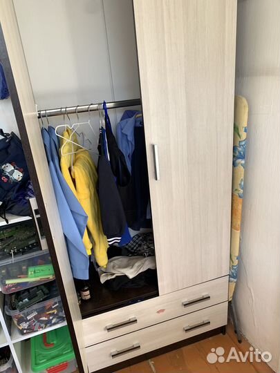 Шкаф распашной новый